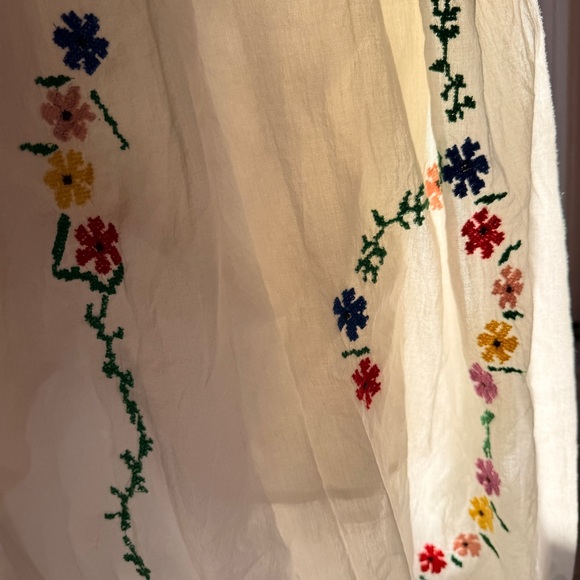 Kimchi Blue Embroidered midi dress - Picture 3 of 5